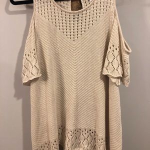 Xxl Lauren Conrad Cold Shoulder shirt
